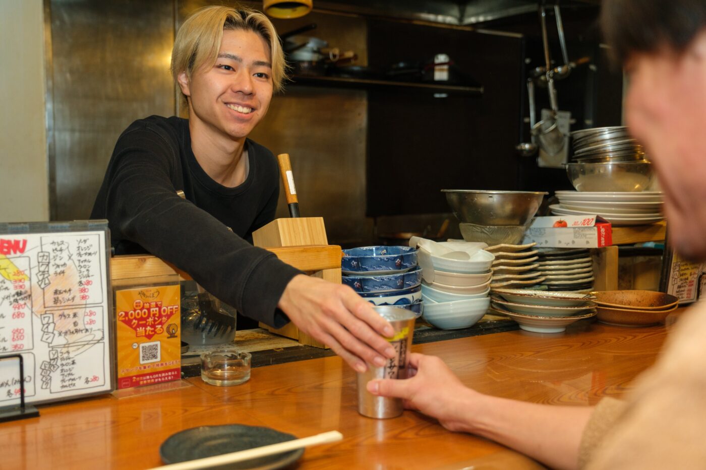 京橋で、厚切り牛タンと炭火鶏。-1